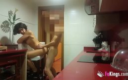 Argentina Eve Silver hace un vídeo porno amateur follando en la cocina