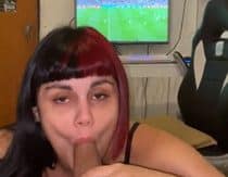 La turra Barbie Rivas chupa pija durante el partido de Argentina vs. Croacia